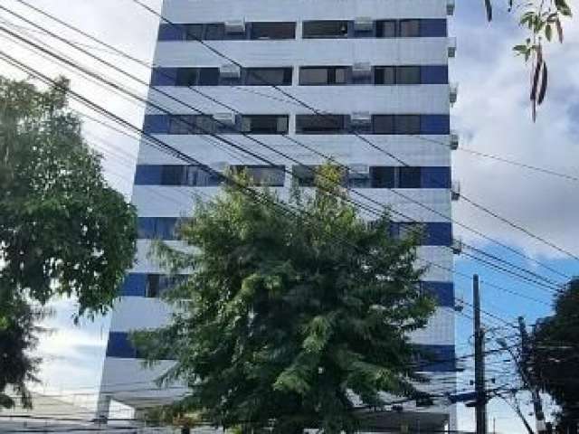 Vendo Apartamento Reformado no Bairro da Torre