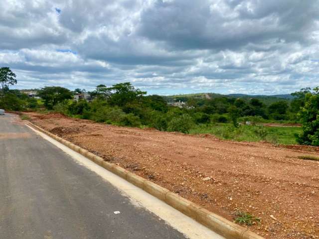 Lotes no Bairro Amadeus em Lagoa Santa, 384 metros em Região de Grande Crescimento!