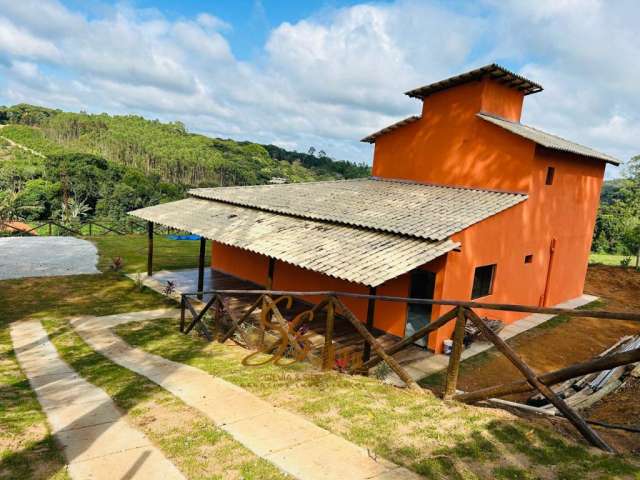 Chácara na região de Pedras em Itatiaiuçu