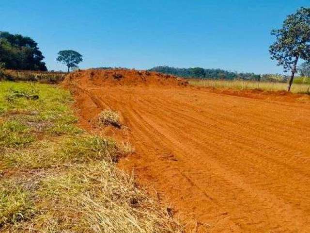 Venda tereno de 2000 metros quadrados em Área Rural Trindade - GO