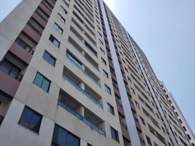 Apartamento 2/4 com suíte, andar alto, oportunidade!!