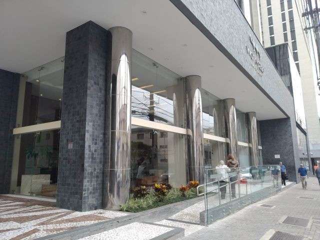 Conjunto Comercial à venda, 38.00 m2 por R$279000.00  - Centro - Curitiba/PR