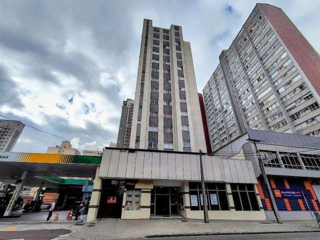 Apartamento com 1 quarto  para alugar, 22.00 m2 por R$1100.00  - Centro - Curitiba/PR