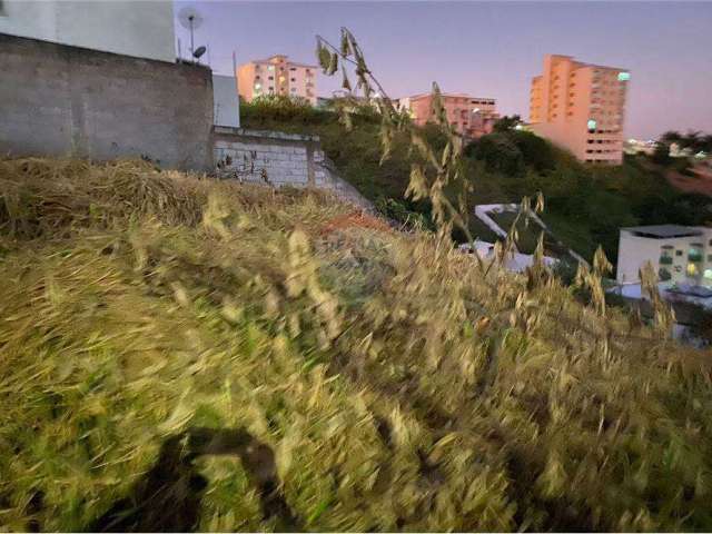 Oportunidade terreno á venda no bairro manoel corrêa!