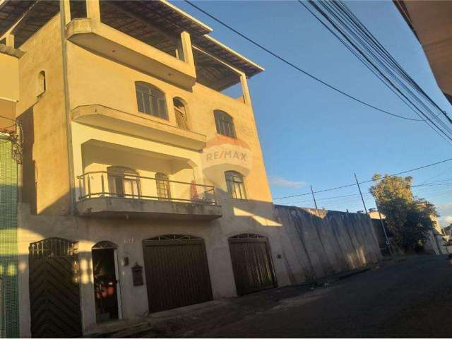 Casa com lote de esquina  a venda na santa matilde!