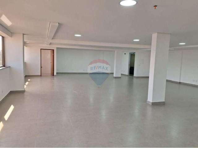 Sala Comercial Moderna no Centro de Lafaiete!