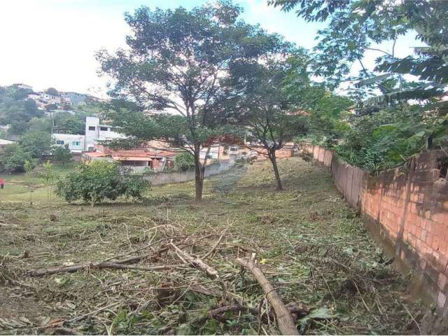 Terreno á venda  na cidade congonhas !