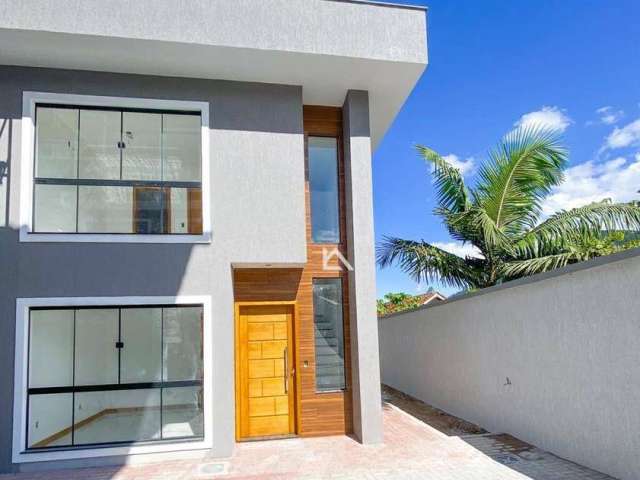 Casa com 3 dormitórios à venda, 105 m² por R$ 699.000 - Caxangá - Teresópolis/RJ