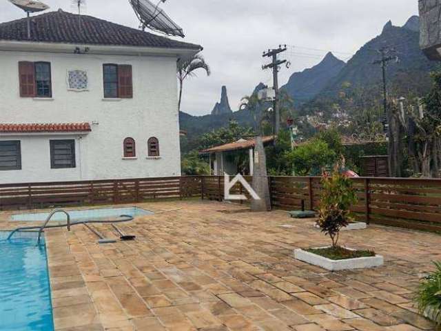 Casa com 5 dormitórios à venda, 212 m² por R$ 749.000 - Alto - Teresópolis/RJ