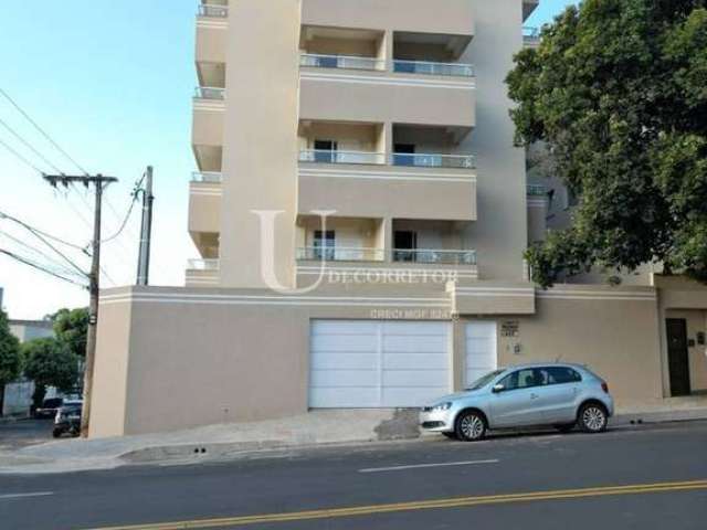 Santa Mônica - Apartamento 2/4 Sendo 1 Suíte com Sacada - Udi1790