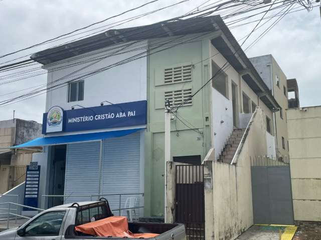 Galpão e kitnets já alugados