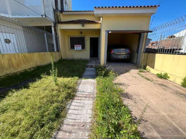 Ótima casa no Areal próxima ao Krolow e Pra Casa Lorenzetti