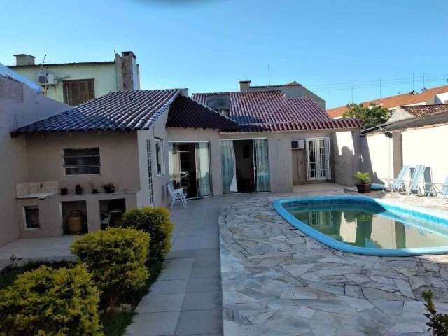 Casa com piscina no areal