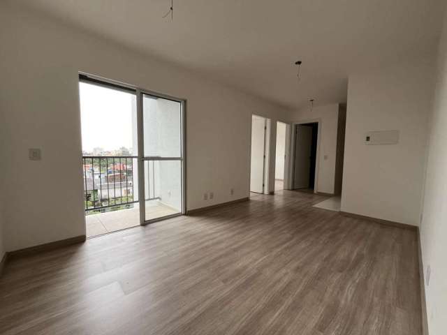 Apartamento  CENTRAL com sacada e churrasqueira