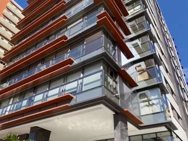 Apartamento com 4 suítes na mata da Praia - Vista para o mar