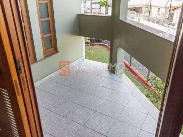 Casa com 4 quartos à venda na Rua Benjamin Gerlach, 1458, Fazenda Santo Antônio, São José, 1080 m2 por R$ 2.300.000