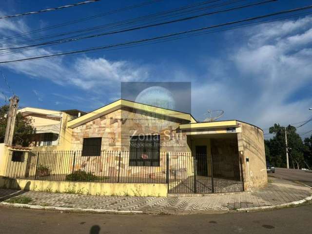 Casa em Votorantim com 3 dorm e 2 W.C por R$ 390.000