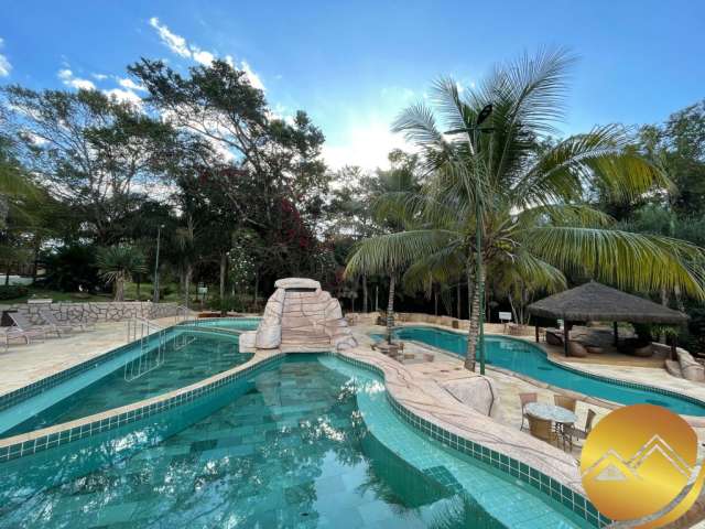 Lindo Flat mobiliado a venda em Caldas Novas, com piscinas termais, muita natureza, sauna, bar, resataurante