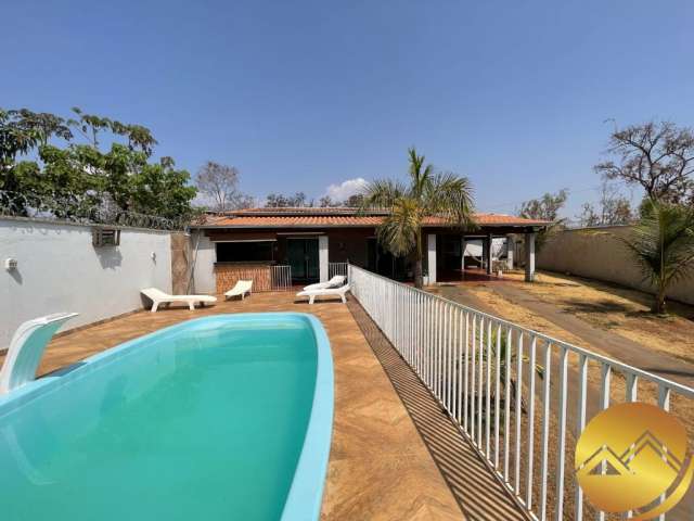 Excelente oportunidade! Casa com piscina a venda em Caldas Novas