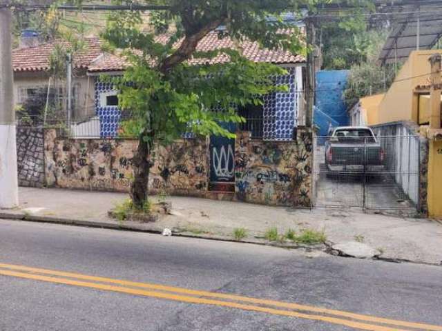 Casa para Venda em Niterói, Fonseca, 3 dormitórios, 1 banheiro, 1 vaga