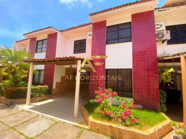 Casa duplex na Atalaia, próximo à praia, com 3 quartos (1 suíte).