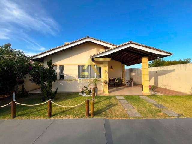 Casa no Condomínio Laguna Ville (Aruana), com três quartos (sendo uma suíte).