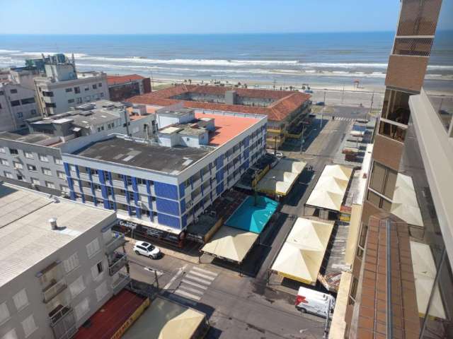 Vista eterna para o centro e mar de capão da canoa