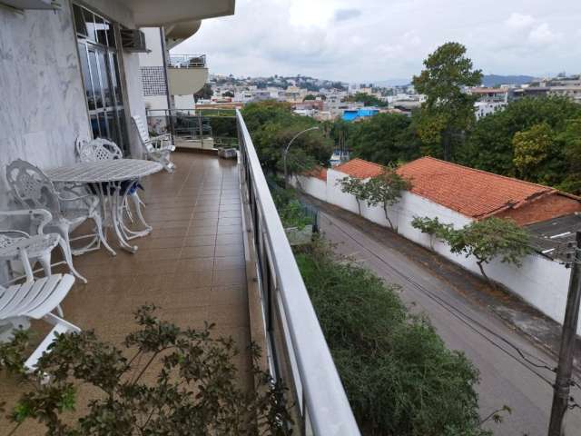 Apartamento no Quebra Coco, vista mar, Vazio, 3 Quartos, 150 m2, varandão!,