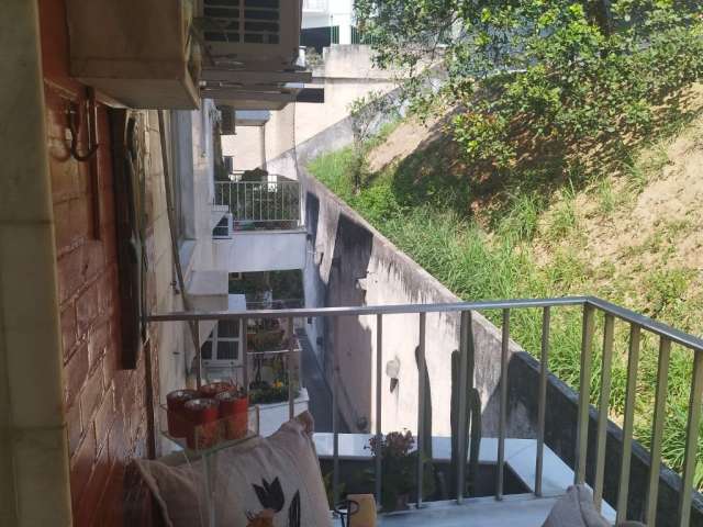 Apartamento 2 quartos no Quebra coco, varanda, elevador, Jardim Guanabara!