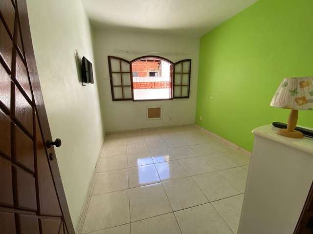 Casa na Portuguesa, com 3 quartos, terraço, churrasqueira!