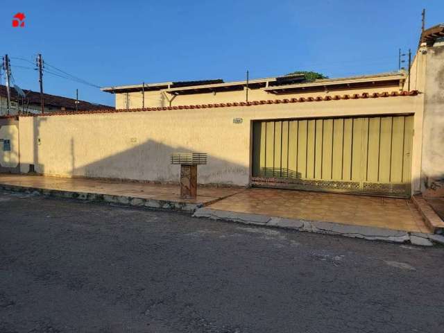 Casa com 3 quartos à venda na Tucuruí Quadra 13, 6, Jardim das Oliveiras, Anápolis por R$ 440.000