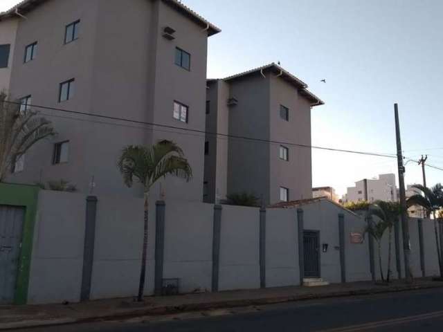 Apartamento com 2 quartos para alugar na Presidente Wilson,  Apt.404, Qd.11, Lt.13 e, 14, Vila Industrial, Anápolis por R$ 1.000