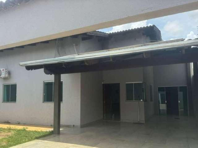 Casa com 3 quartos para alugar na 25 Qd., 07, Recanto do Sol, Anápolis por R$ 4.000