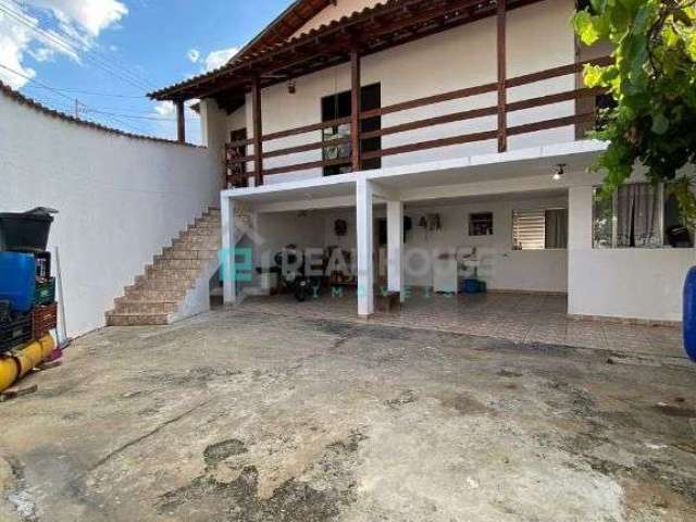 Casa padrão à venda na vila formosa, sorocaba - 3 dormitórios e 6 garagens