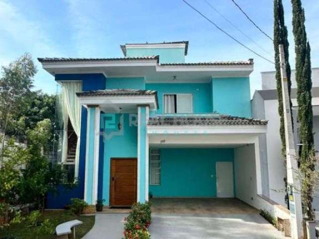 Linda casa com 3 dormitórios ótimo acabamento e piscina