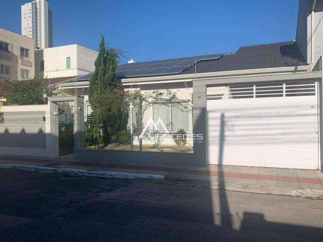 Casa com 2 suítes + 2 quartos , 147 m² por R$ 1.900.000 - Fazenda - Itajaí/SC