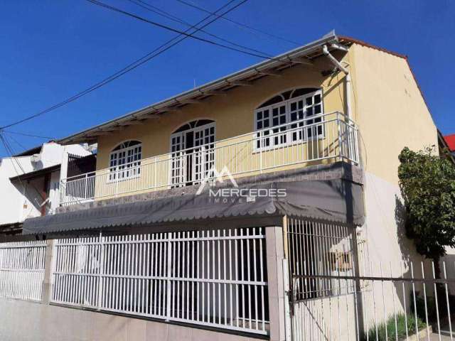 2 Casas - Com Ponto Comercial ao lado BISTEK, 232 m² por R$ 1.200.000 - São João - Itajaí/SC