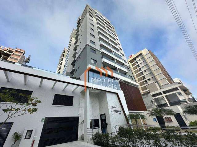 Apartamento com 3 dormitórios à venda, 87 m² por R$ 890.000,00 - Vila Operária - Itajaí/SC