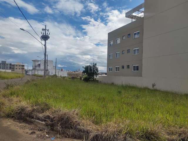 Terreno de esquina localizado no Mediterrâne I com 423 m  , em S.S.Paraiso MG