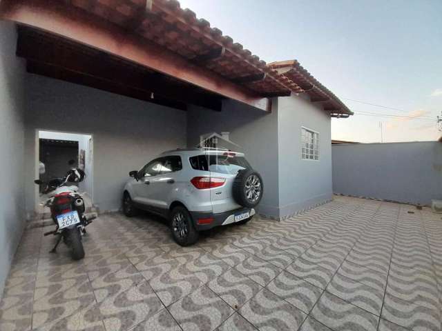 Ótima casa com edícula  a venda no bairro Itamaraty