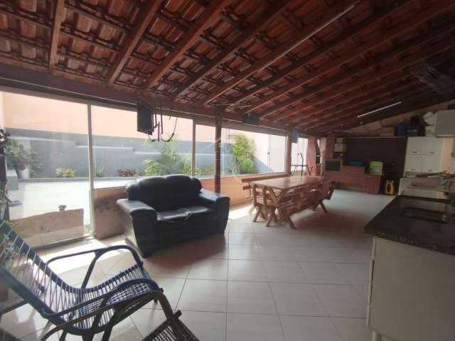 Excelente imóvel a venda na vila alza  com 3 dormitórios sendo 1 suíte, sala cozinha  área de lazer