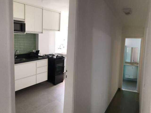 Lindo apartamento, comodos amplos, situado Jardim DAbril com 2 dormitorios 1 vaga