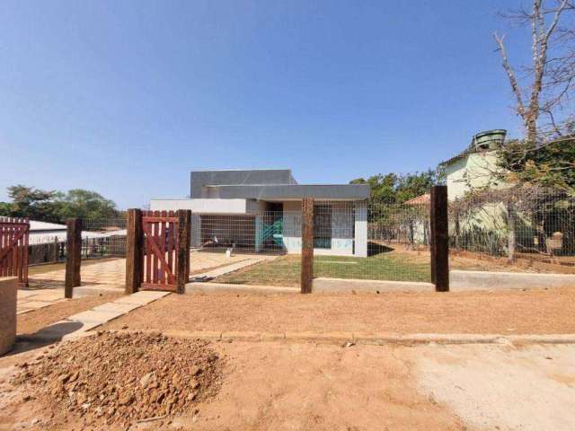 Casa com 4 dormitórios à venda, 250 m² por R$ 1.300.000,00 - Condomínio Estância da Mata - Jaboticatubas/MG