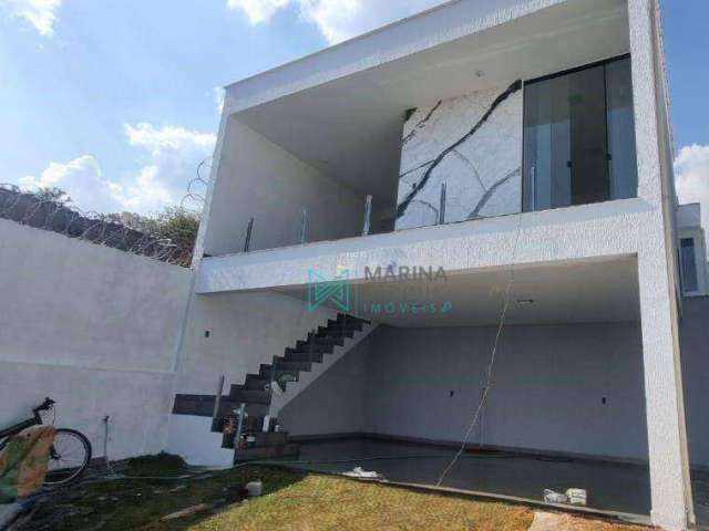 Casa com 3 quartos à venda, 140 m² por R$ 695.000 - Shalimar - Lagoa Santa/MG