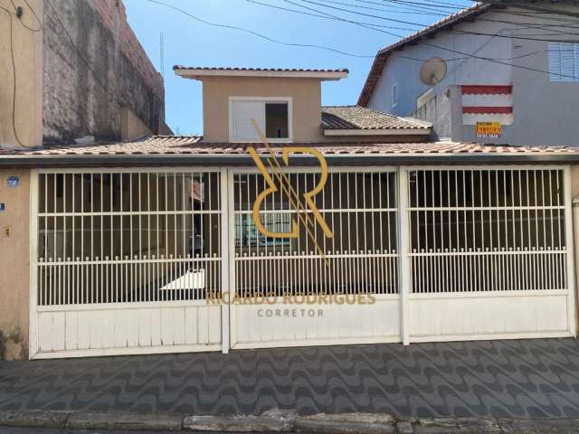 Casa no Jardim Paraventi com Churrasqueira 200m² 3 dormitórios 3 vagas de garagem cobertas sala cozinha 4 WC Suíte Social Lavabo e WC na Churrasqueira