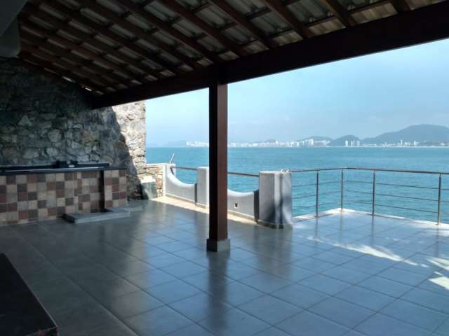 Mansão em Guarujá com vista mar e pier!!!