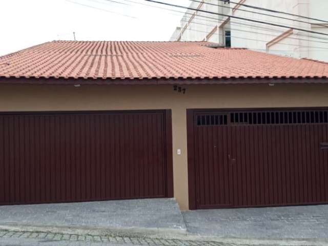 Casa/ Sobrado à venda  com 4 quarto(s)