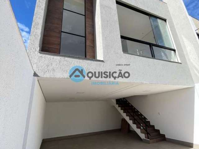 Casa em meio lote 3 quartos sendo um Suíte-Duque de Caxias-Betim,MG