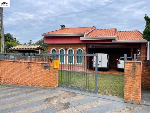 Casa com 3 quartos à venda na Rua José Bonifácio Pedroso, 72, Jardim Paraíso, Itapecerica da Serra, 396 m2 por R$ 850.000