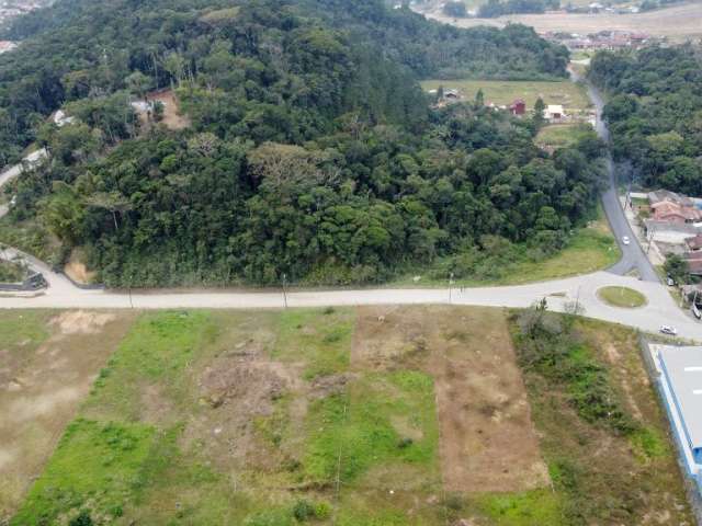 Terreno amplo em Penha na Praia Alegre, apenas 600 metros até o mar